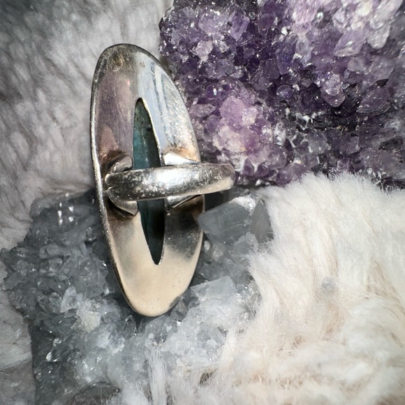 Labradorite *RARE* Silver Boho Statement Ring - Picture 11 of 11
